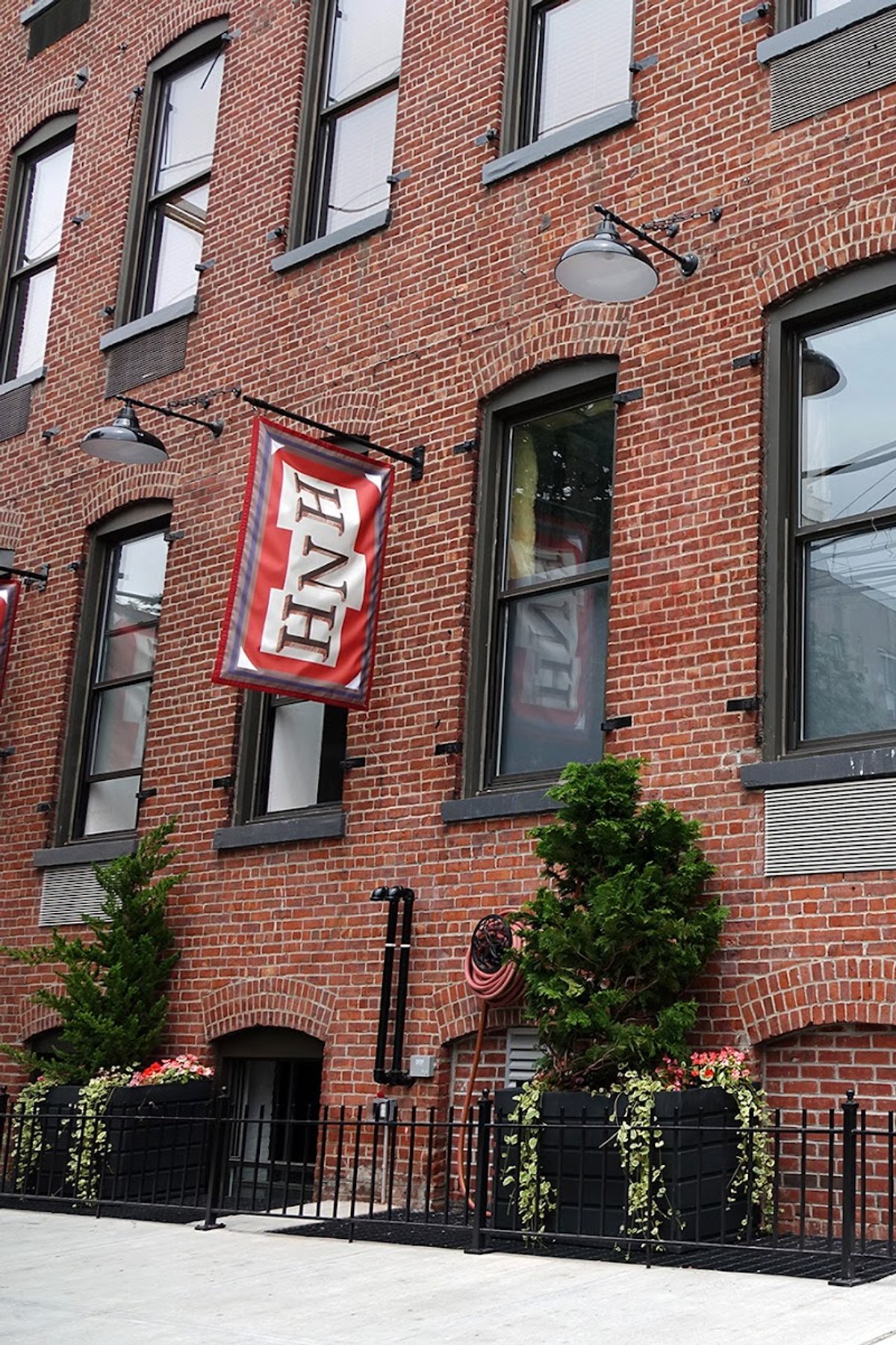 Henry Norman Hotel