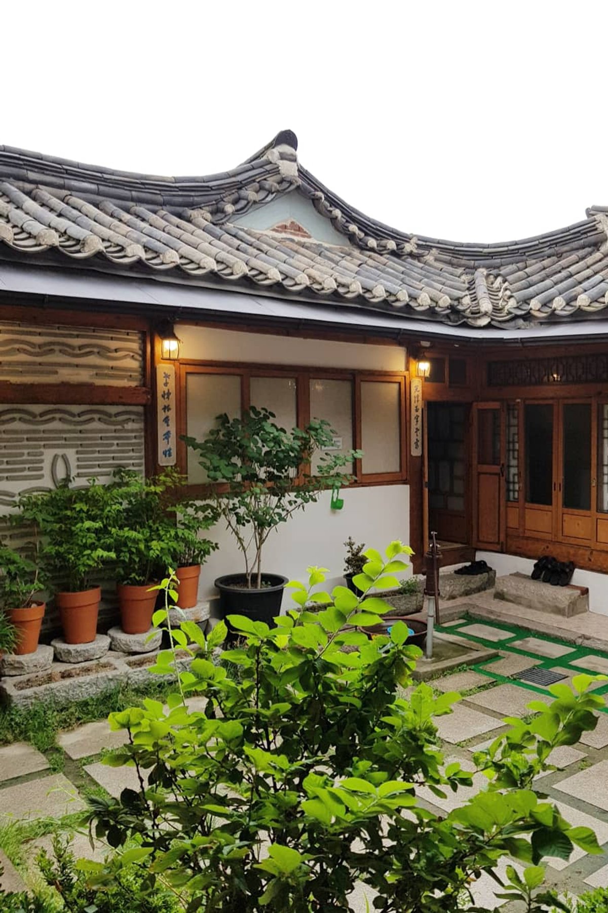 Bukchon Sohyeondang Hanok Stay